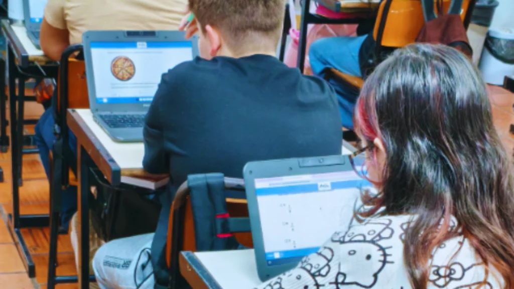 Tecnologia transforma a avaliação escolar em Novo Hamburgo